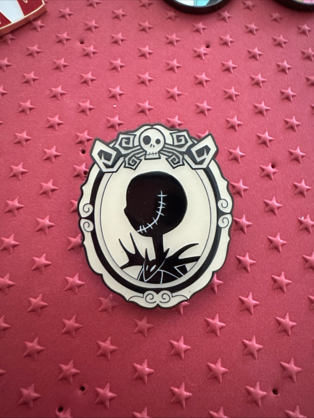 Disney Tim Burton The Nightmare Before Christmas Black Enamel Pin Back-Jack